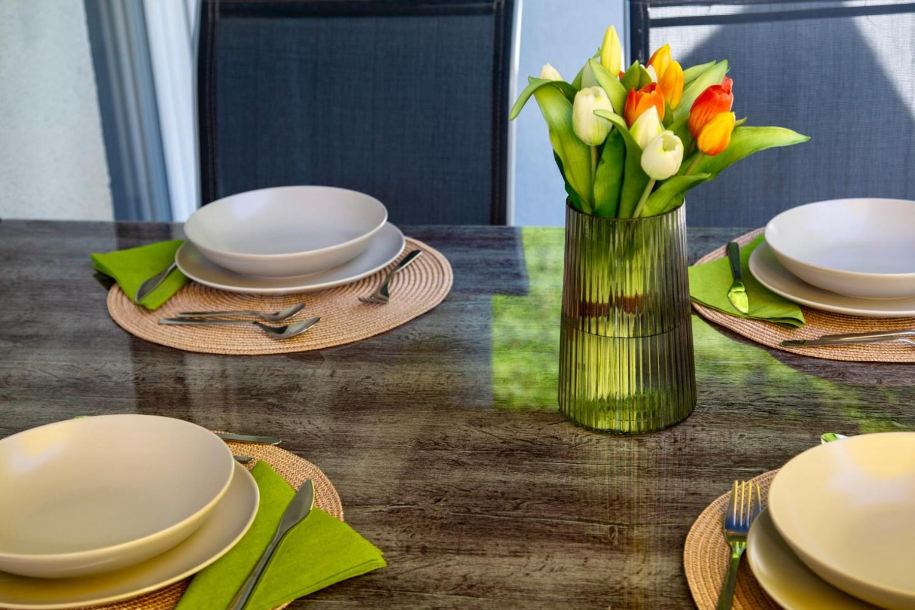 Erholung An Den Wasserfaellen - In - Stilvolles Mit Terrasse, Parkplatz & Ruhiger Lage Apartment Baden-Baden